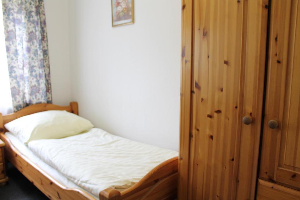 Pension Locarno Munich Room photo